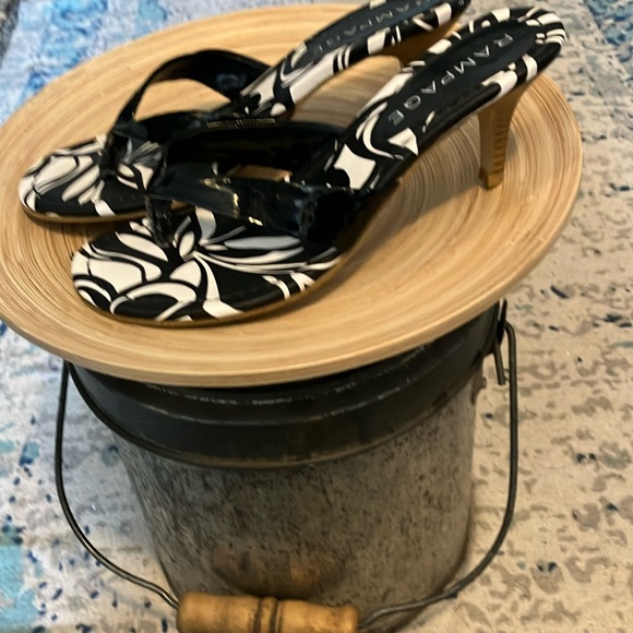 Women’s Rampage size 7 sandals - Picture 1 of 1